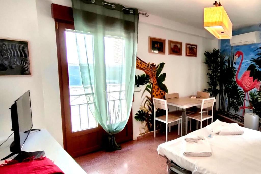 Apartamento En Zona De Ocio Casco Antiguo Alicante Exterior foto